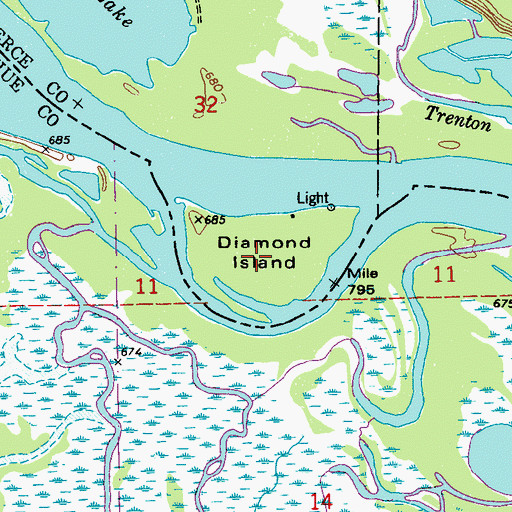Topographic Map of Diamond Island, WI