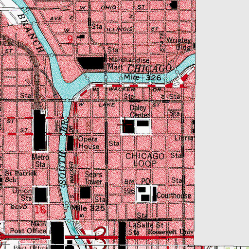 Topographic Map of Chicago City Hall, IL