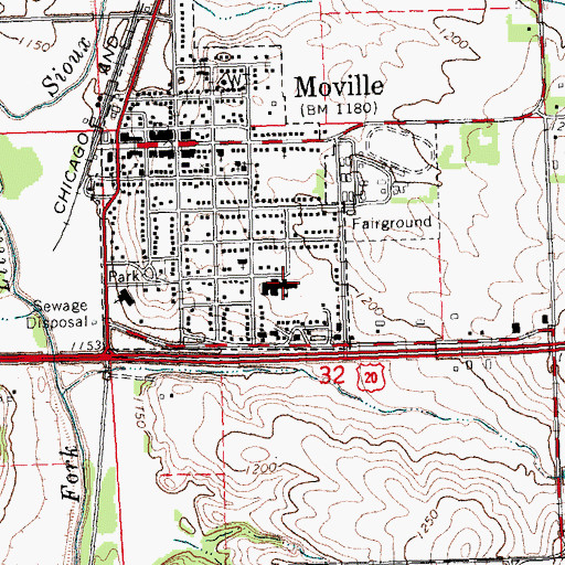 Topographic Map of Woodbury Central Elementary School, IA