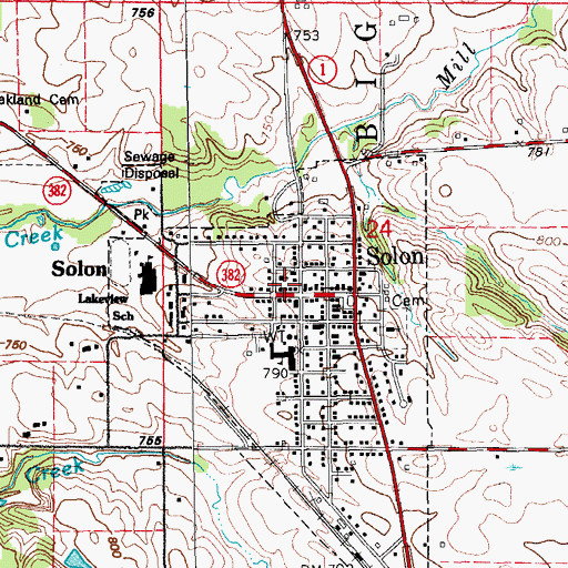 Topographic Map of Solon Volunteer Fire Department, IA