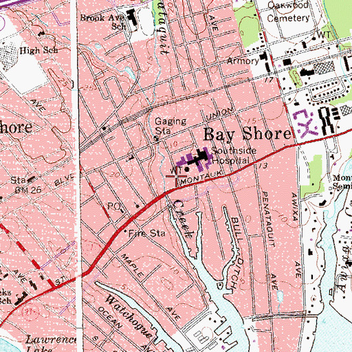 Topographic Map of Bay Shore Village Shopping Center, NY