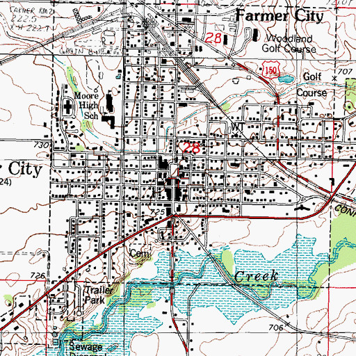 Topographic Map of Farmer City Ambulance Service, IL