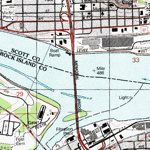 Topographic Map of Memorial Bridge, IA