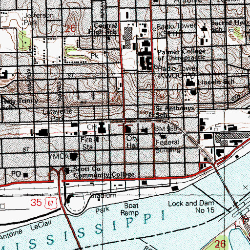 Topographic Map of Davenport City Hall, IA