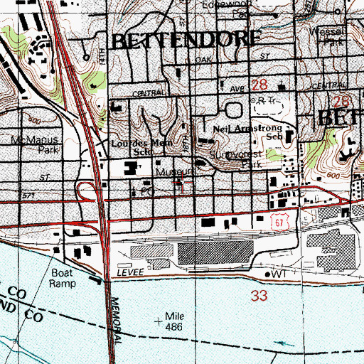 Topographic Map of Bettendorf Museum, IA