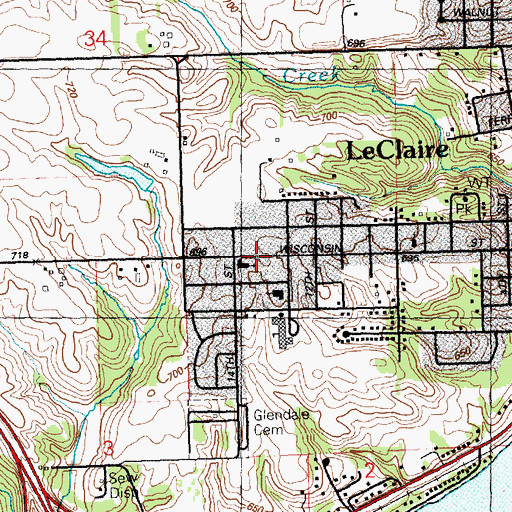 Topographic Map of Le Claire Baptist Church, IA