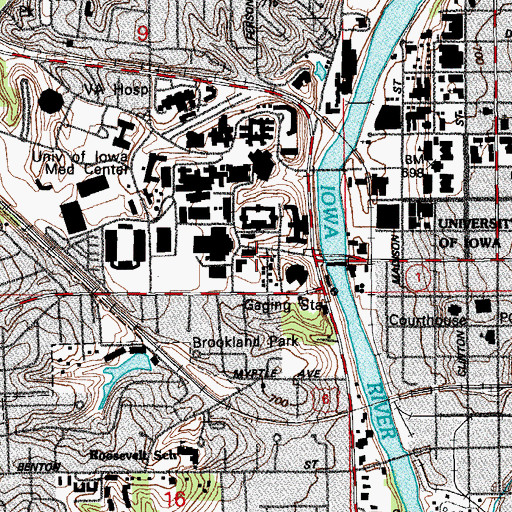 Topographic Map of KRUI-FM (Iowa City), IA