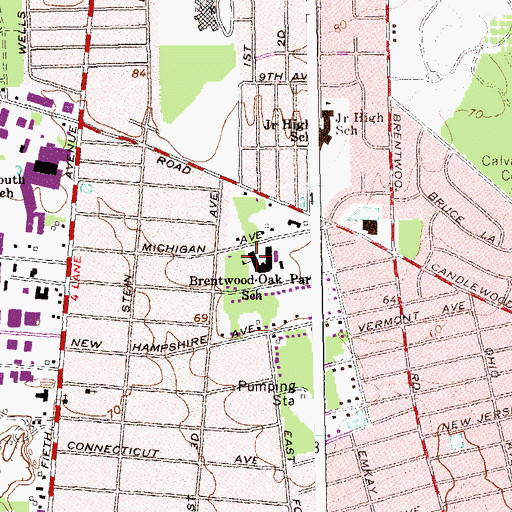 Topographic Map of Oak Park Elementary School, NY