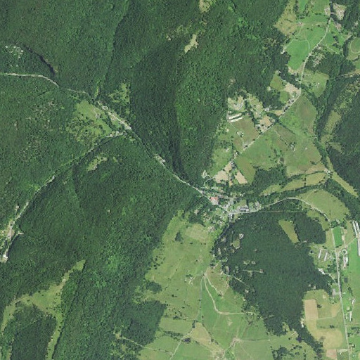 Aerial imagery of Mays Gap, WV