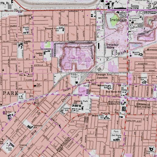 USGS 24K topo map of KBOB-FM (West Covina), CA
