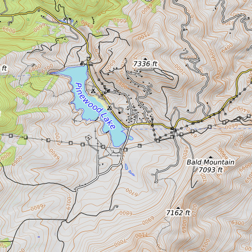 OpenTopoMap map of Pinewood School, CO