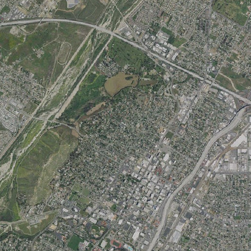 Aerial imagery of Bryant Elementary School, CA