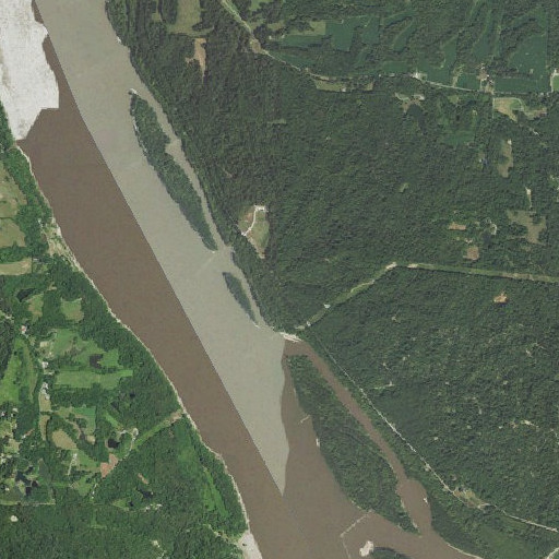 Aerial imagery of Dynamite Hollow, IL