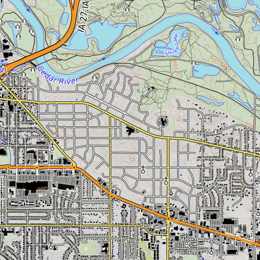 OpenTopoMap map of Cedar Heights Elementary School, IA