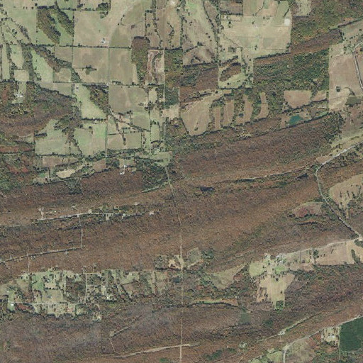Aerial imagery of Cascade Gap, AR