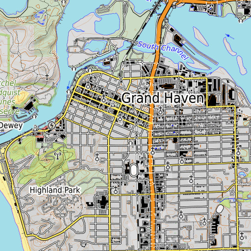 OpenTopoMap map of Central School, MI