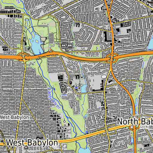 OpenTopoMap map of William E Deluca Junior Elementary School, NY