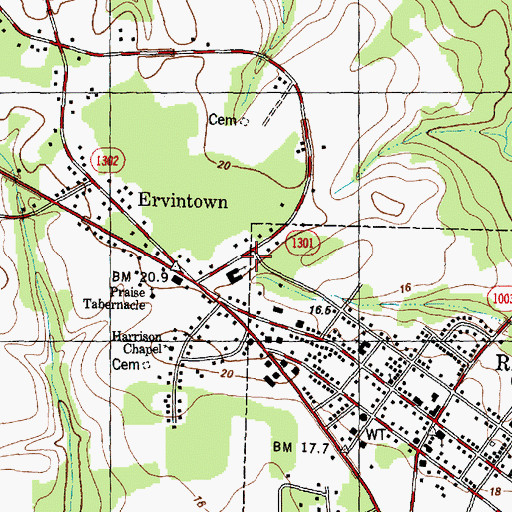 Topographic Map of Richlands Elementary School, NC