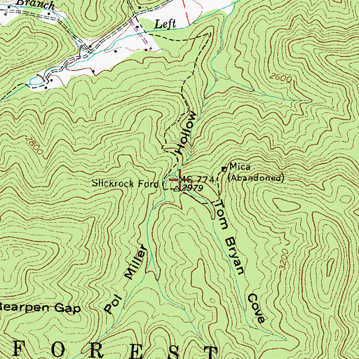 Topographic Map of Tom Bryan Cove, NC