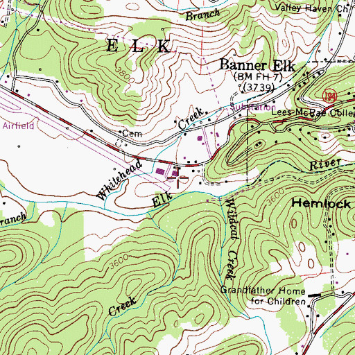 Topographic Map of Elk River Airport, NC