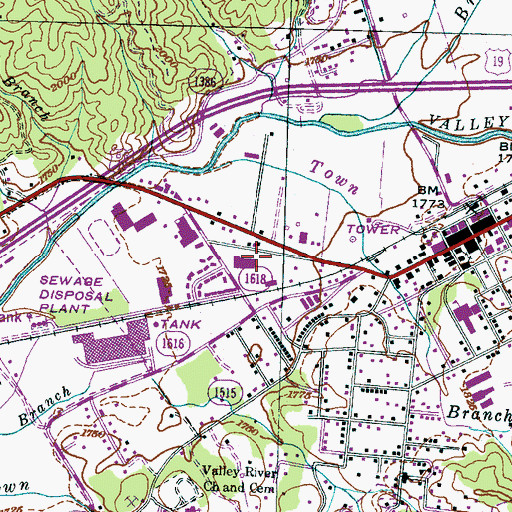Topographic Map of Andrews Plaza, NC