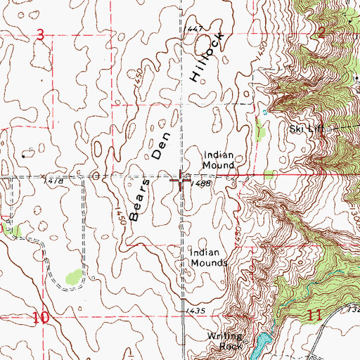 Topographic Map of Bears Den Hillock, ND