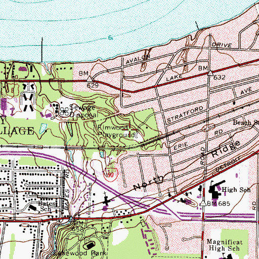 Topographic Map of Elmwood Playground, OH