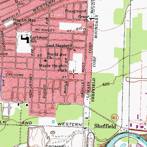 Topographic Map of Maple Heights Park, OH