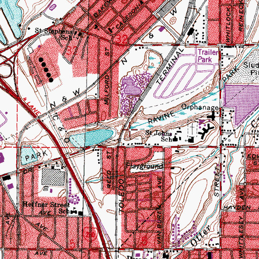 Topographic Map of Ravine Park, OH