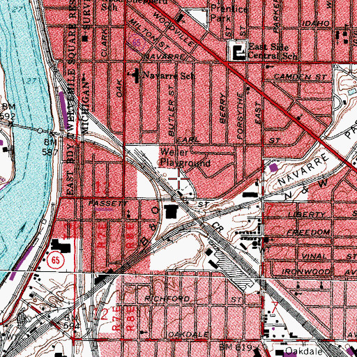 Topographic Map of Weller Playground, OH