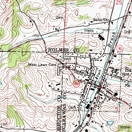 Topographic Map of West Lawn Cemetery, OH