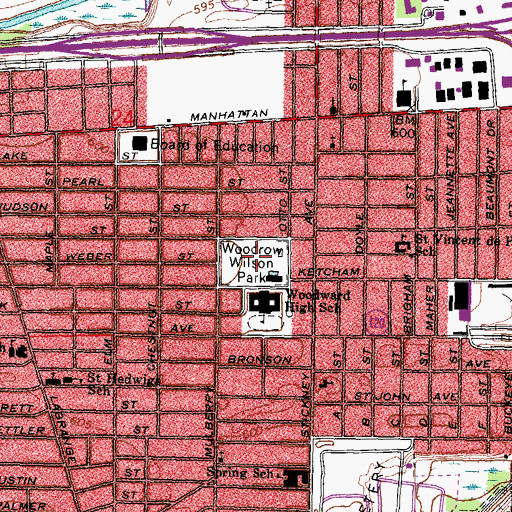 Topographic Map of Woodrow Wilson Park, OH
