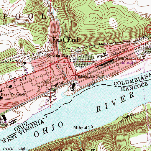 Topographic Map of East End, OH