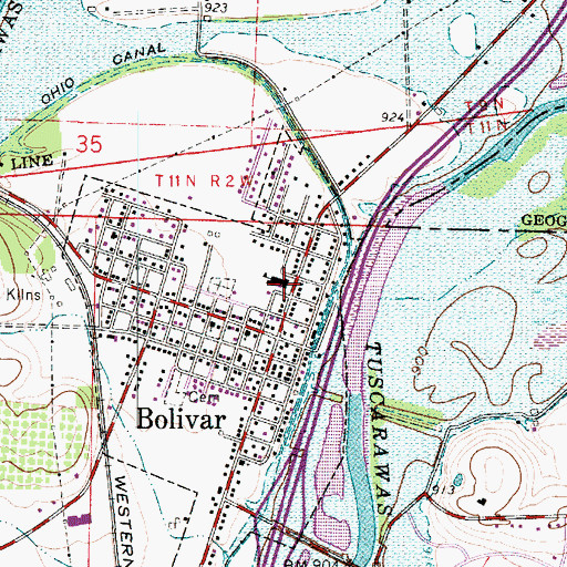 Topographic Map of Bolivar Elementary School, OH