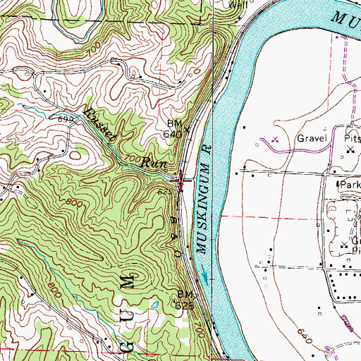 Topographic Map of Alden, OH