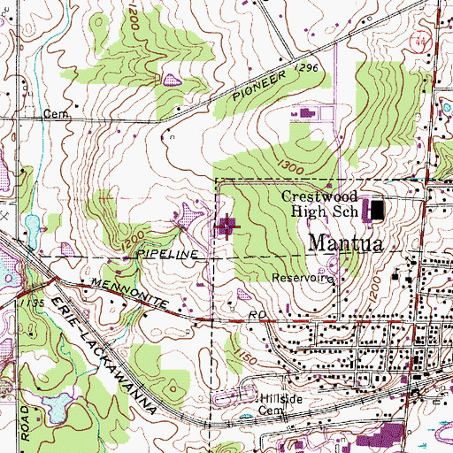 Topographic Map of Crestwood Middle School, OH