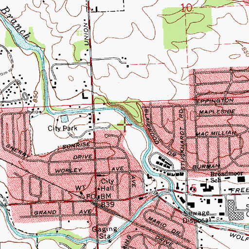 Topographic Map of North Broadway Park, OH