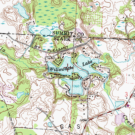 Topographic Map of Willowdale Lake, OH