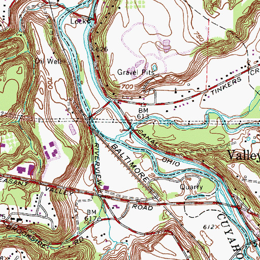 Topographic Map of Tinkers Creek Aqueduct, OH