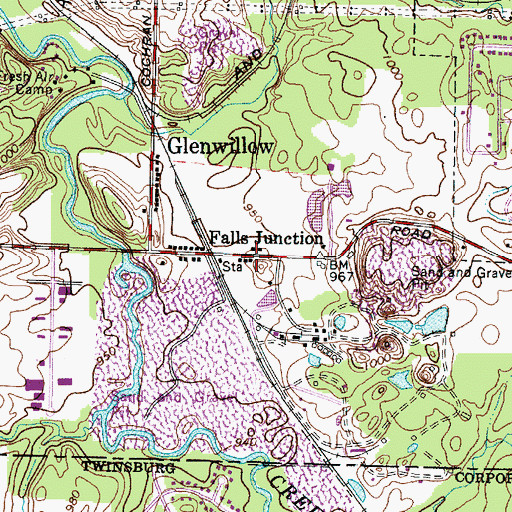 Topographic Map of Glenwillow Village Hall, OH