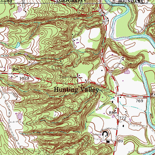 Topographic Map of Hunting Valley Village Hall, OH