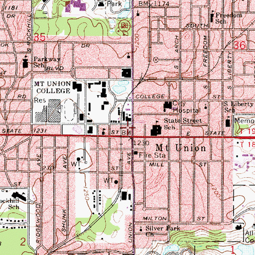 Topographic Map of Perskeys Plaza Shopping Center, OH