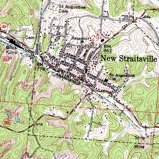 Topographic Map of New Straitsville, OH