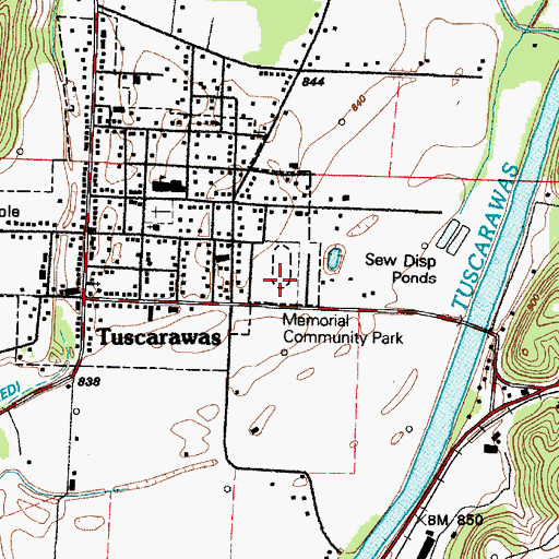Topographic Map of Tuscarawas Memorial Community Park, OH