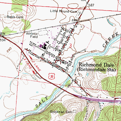Topographic Map of Richmond Dale, OH
