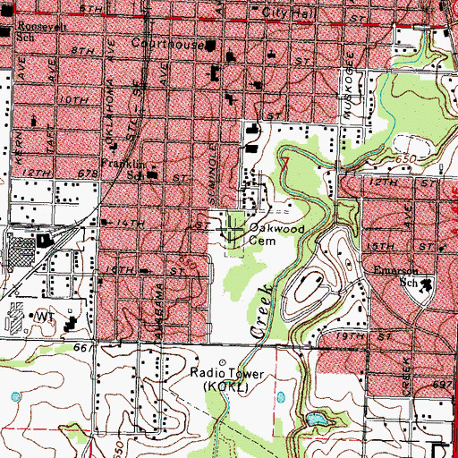 Topographic Map of Oakwood Cemetery, OK