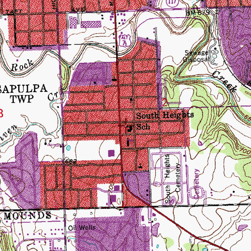 Topographic Map of South Heights School, OK