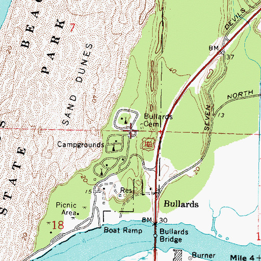 Topographic Map of Bullards Cemetery, OR