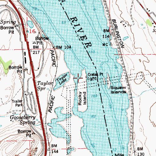 Topographic Map of Crates Point Light, OR