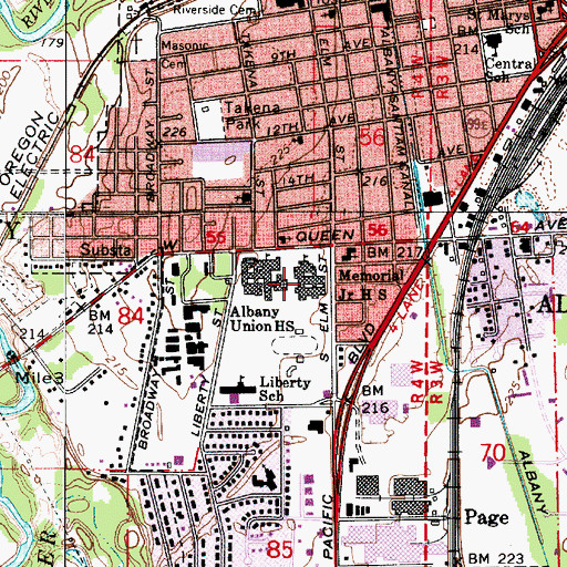 Topographic Map of Memorial Middle School, OR